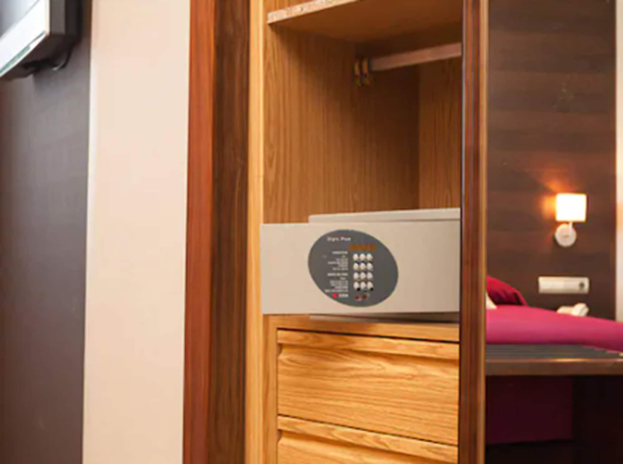 Hotel Fc Villalba Collado Villalba Room photo